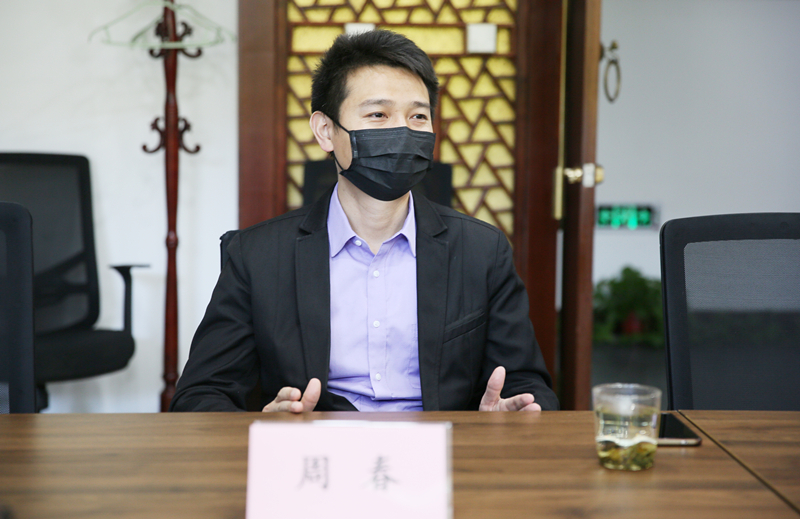 周春_副本.jpg